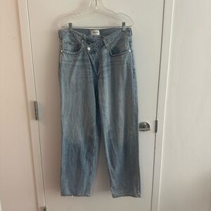 AGolde Criss Cross Jeans in Suburbia!